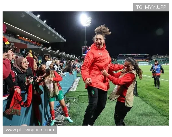 哥伦比亚队后卫佩雷斯在巴黎奥运会上表现出色，哥伦比亚 球员